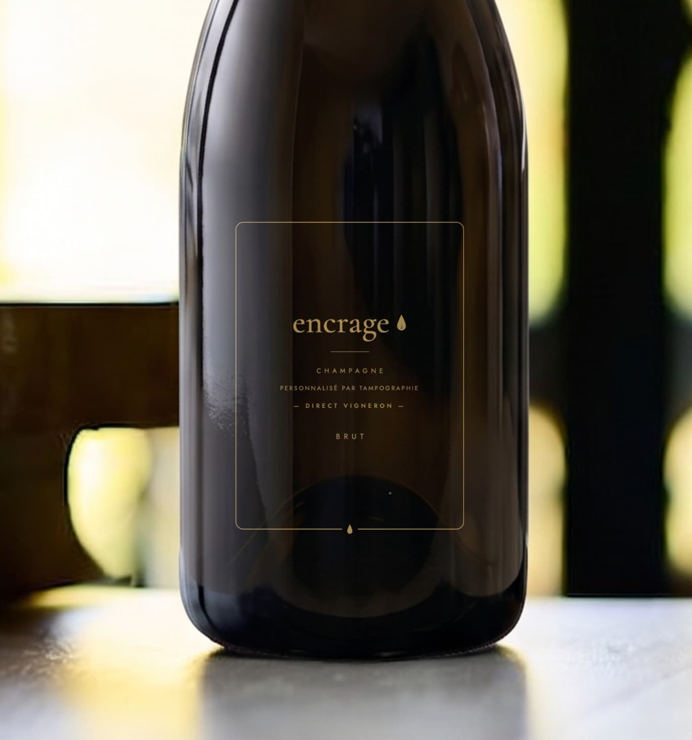 Bouteille de champagne personnalisée, logo tampographié sur le verre